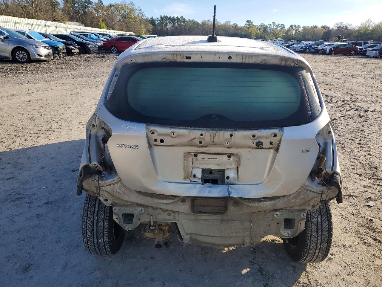 2016 Chevrolet Spark Ls - zdjęcie 6