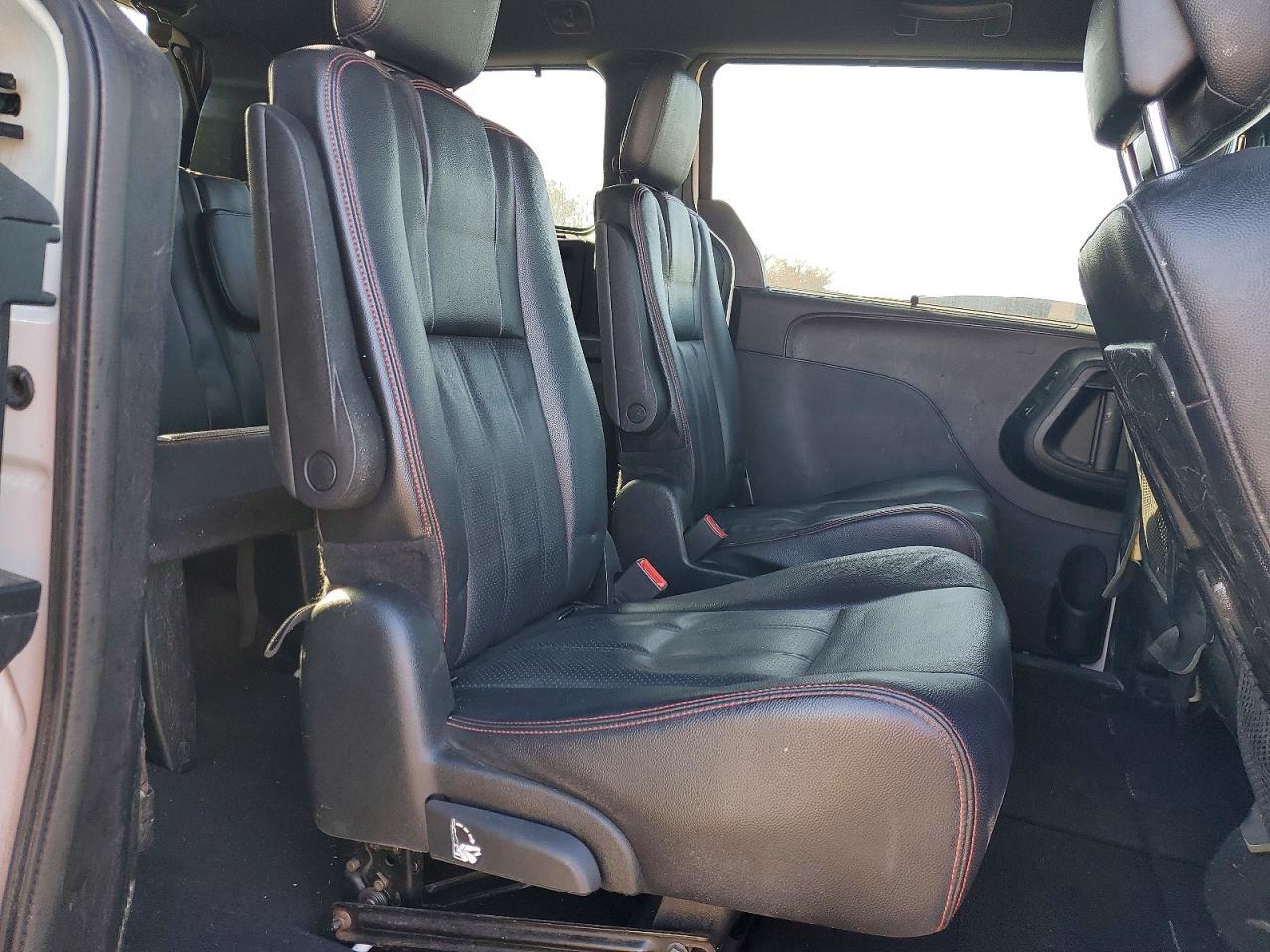 2017 Dodge Grand Caravan Gt - zdjęcie 11
