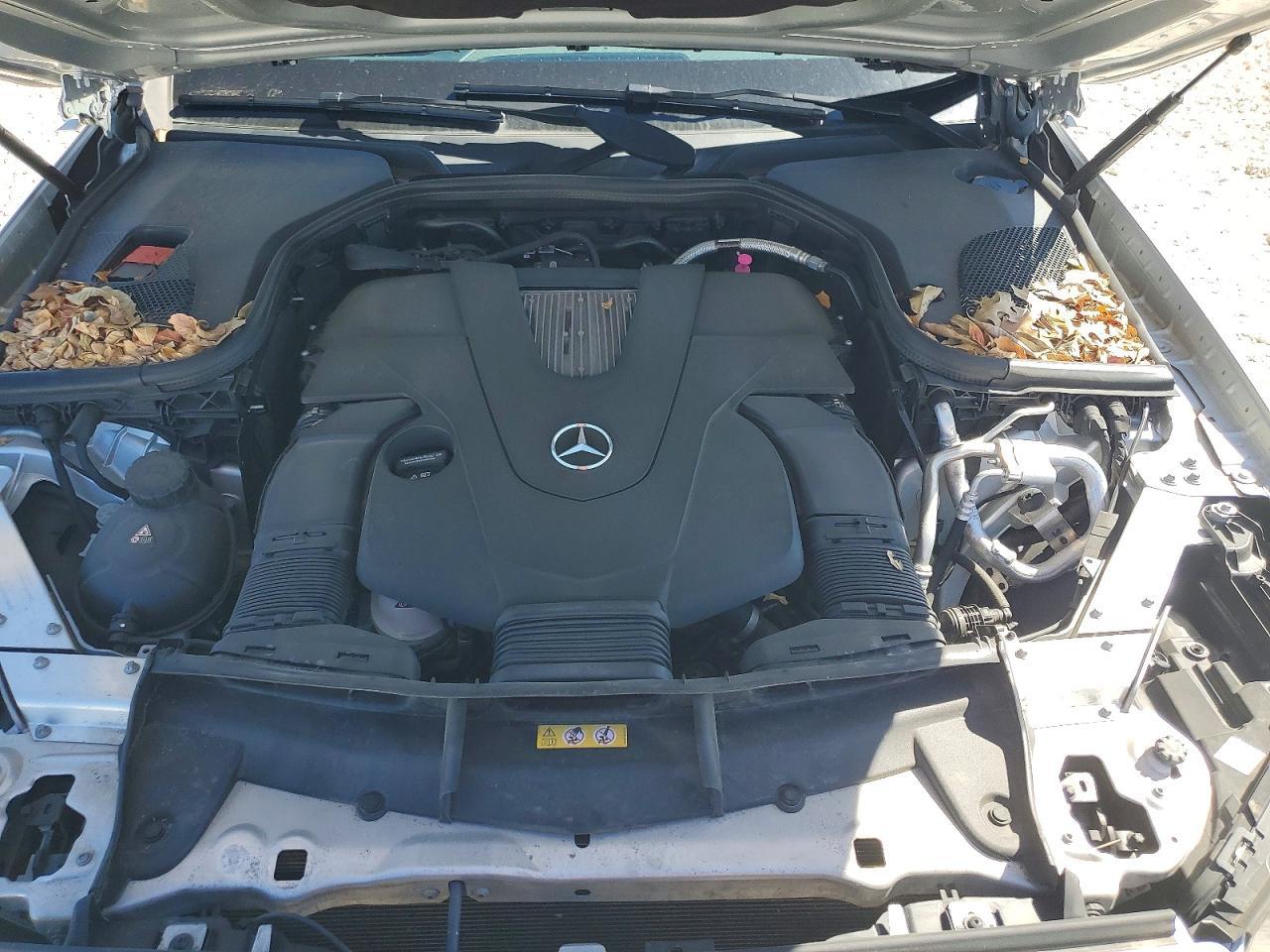 2020 Mercedes Benz E - zdjęcie 11