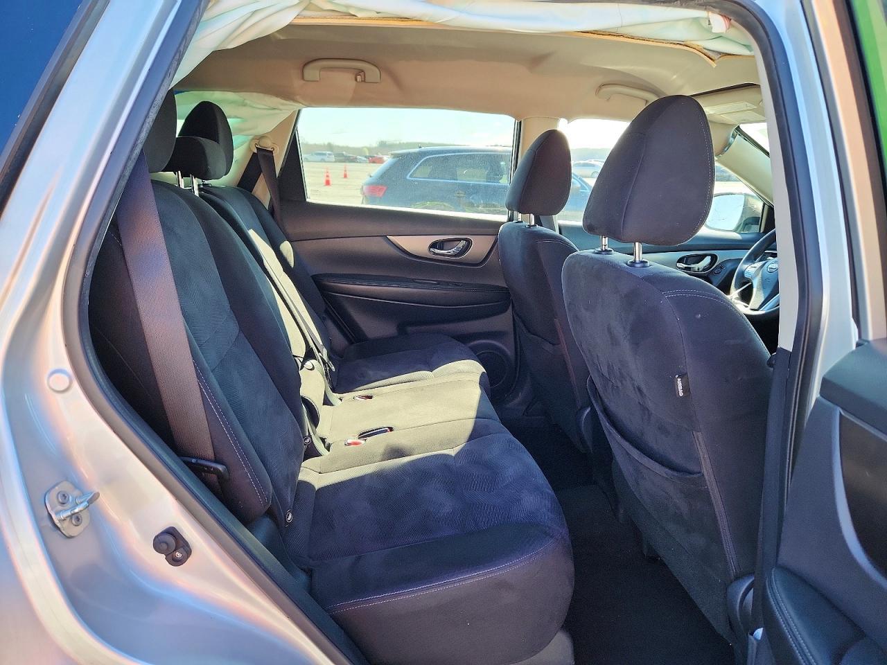 2015 Nissan Rogue Sv - zdjęcie 10