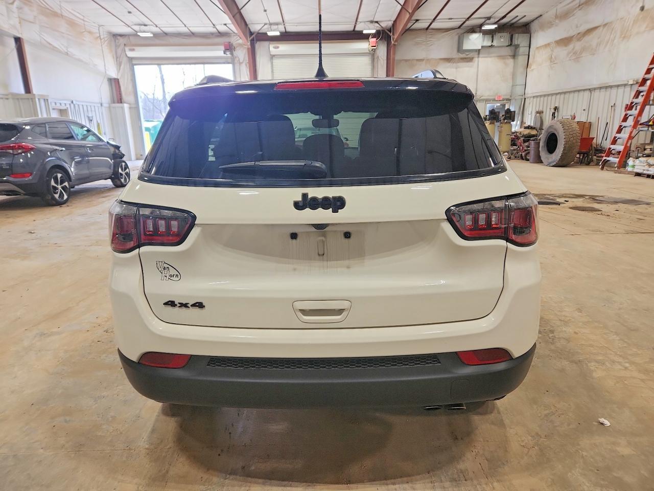 2019 Jeep Compass Latitude - zdjęcie 6