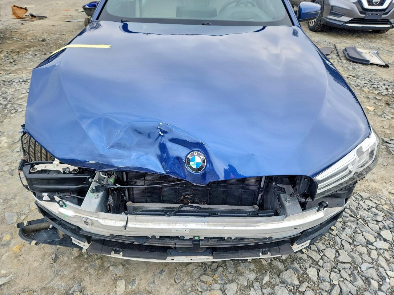 2022 BMW 540 Xi - zdjęcie 11