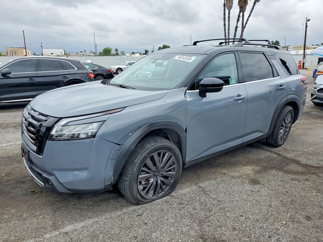 2023 Nissan Pathfinder Sl - zdjęcie główne