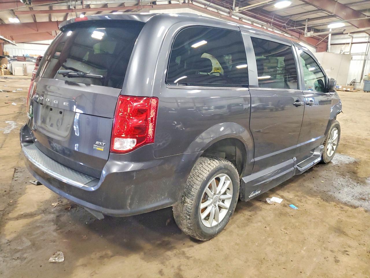 2018 Dodge Grand Caravan Sxt - zdjęcie 3