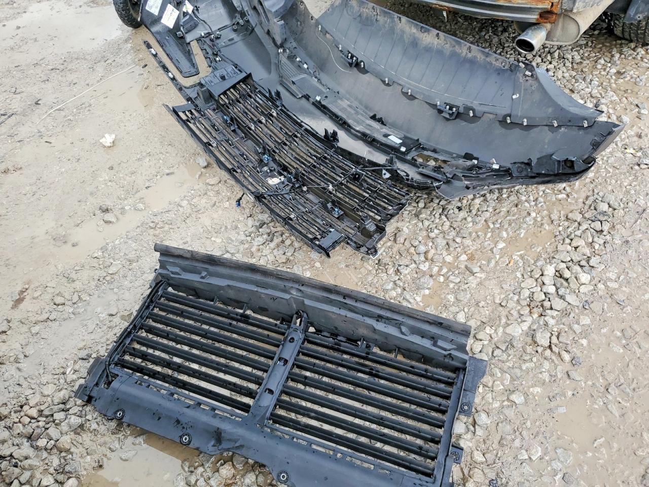 2021 Chevrolet Suburban K1500 Lt - zdjęcie 13