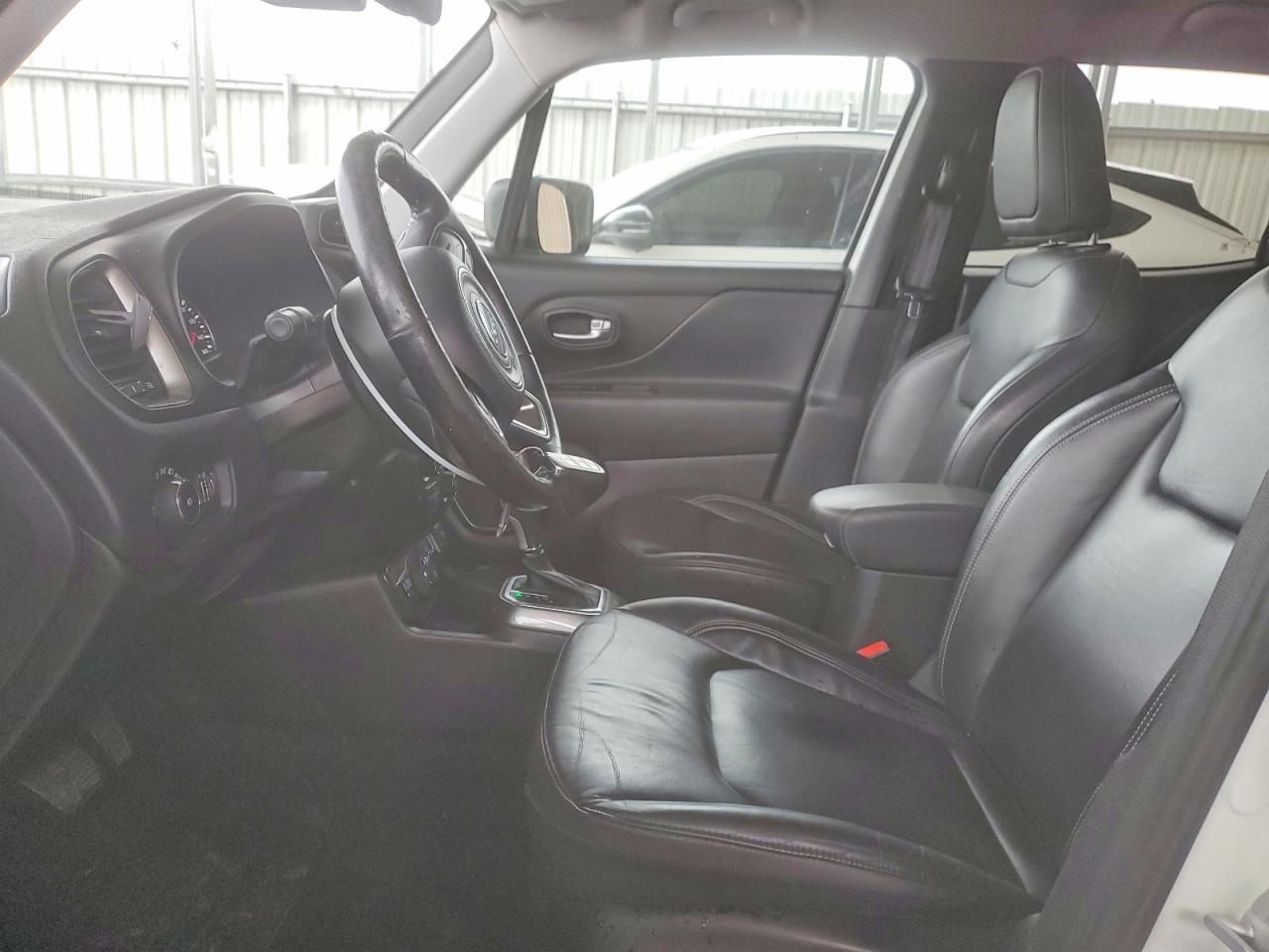 2021 Jeep Renegade Limited - zdjęcie 7