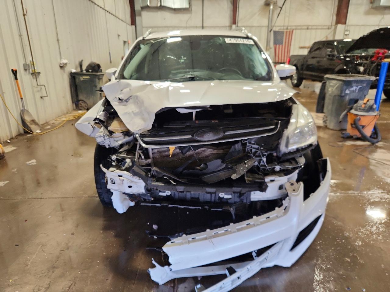 2014 Ford Escape Titanium - zdjęcie 5