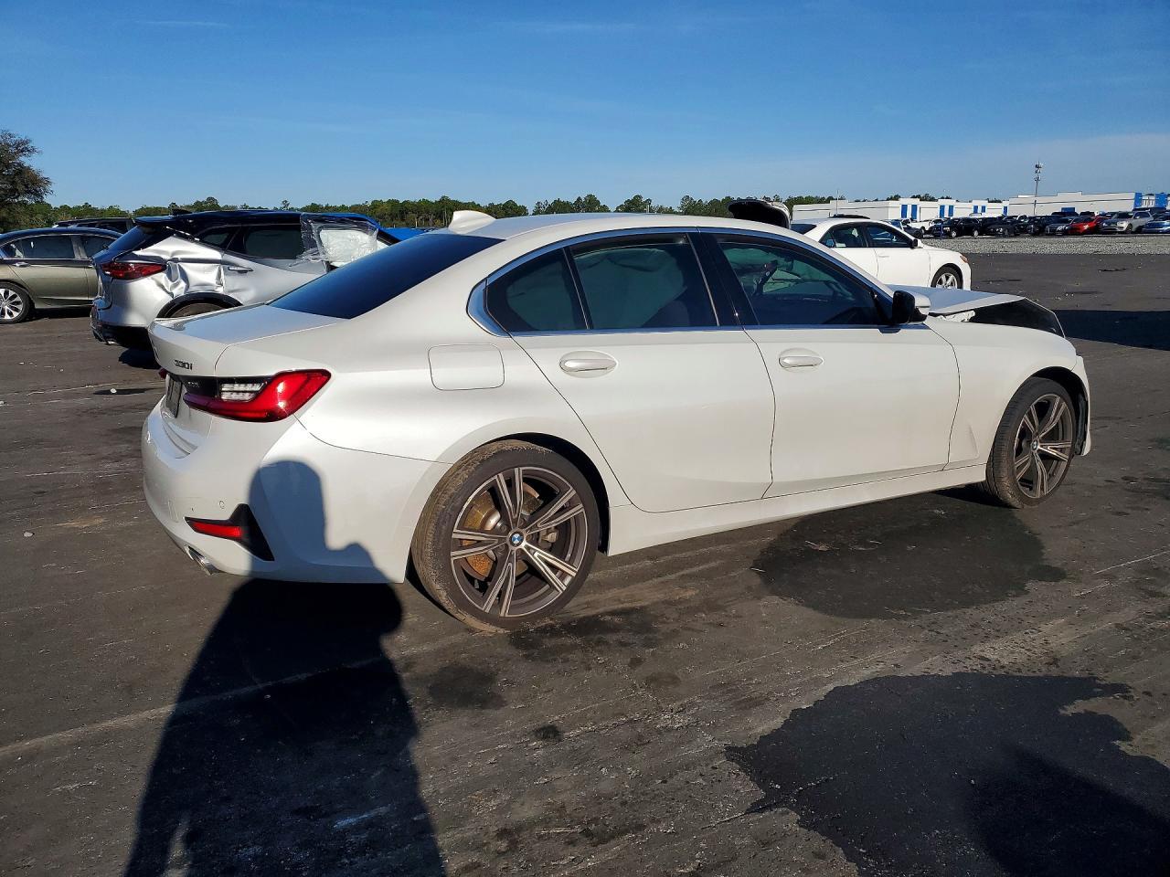 2021 BMW Motorrad 330I - zdjęcie 3