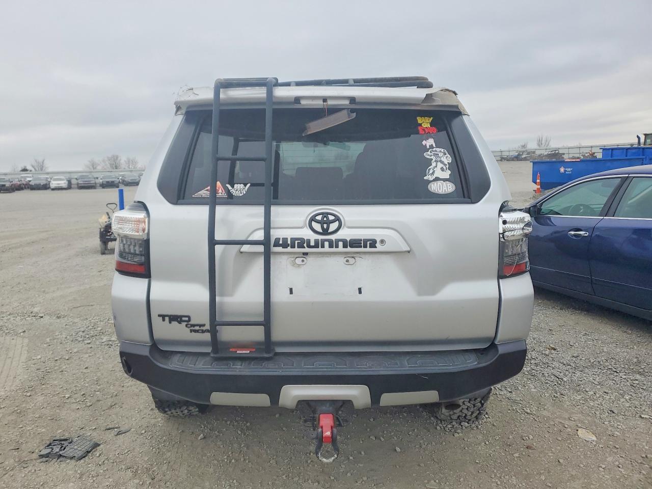 2016 Toyota 4Runner Sr5 - zdjęcie 6