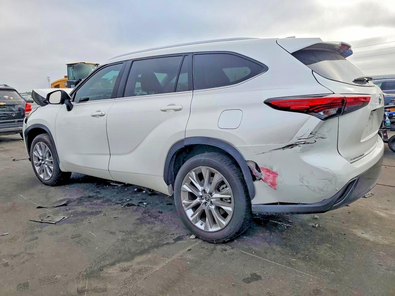 2021 Toyota Highlander Limited - zdjęcie 2