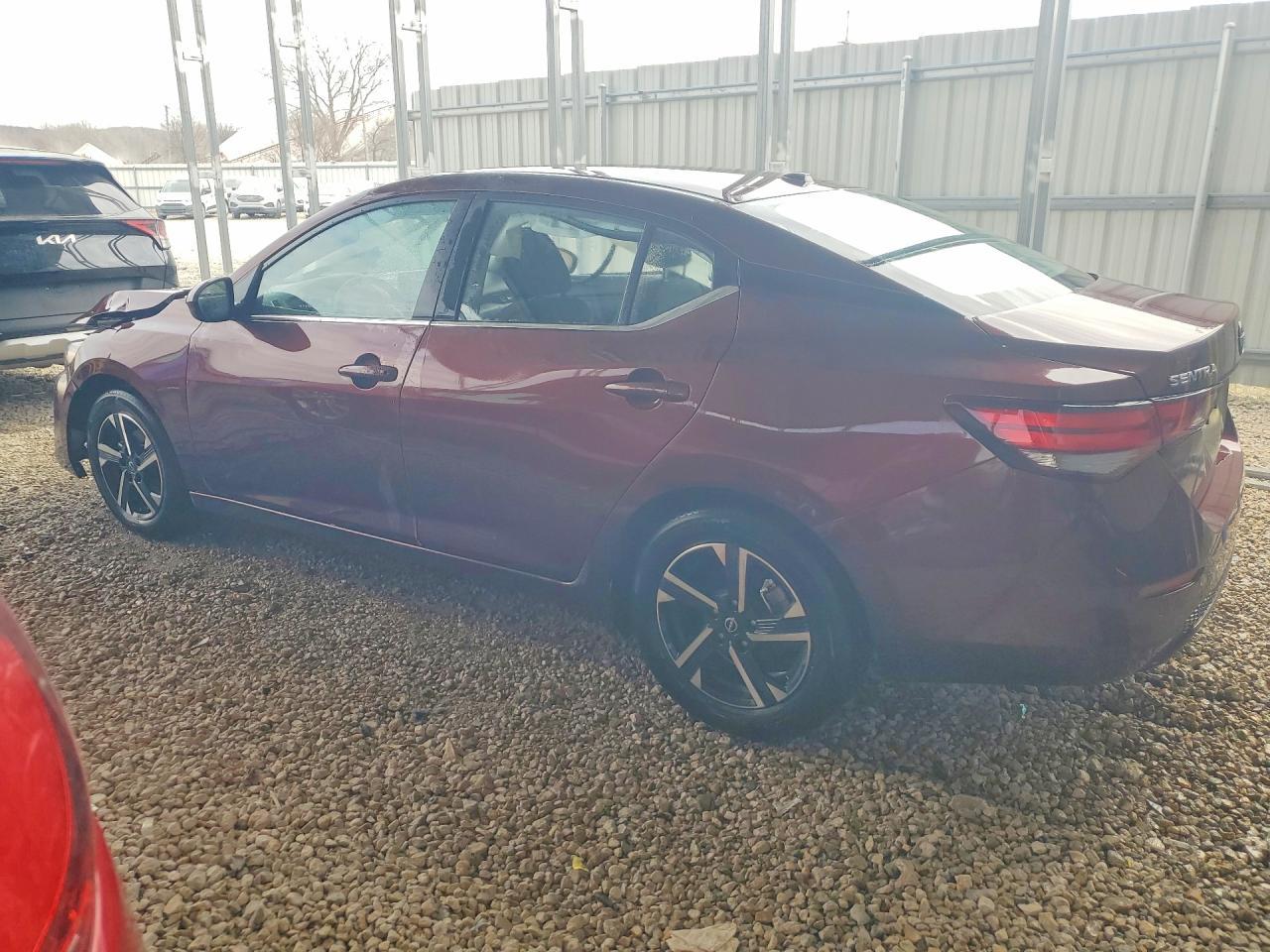 2025 Nissan Sentra Sv - zdjęcie 2