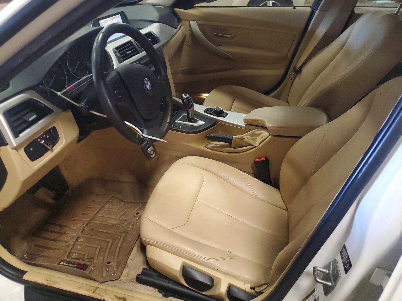 2013 BMW 320 I xDrive - zdjęcie 7