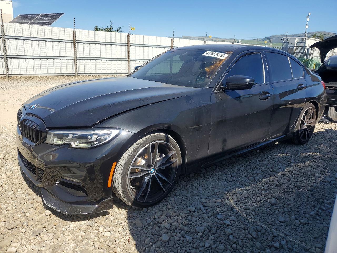 2019 BMW 330I - zdjęcie główne