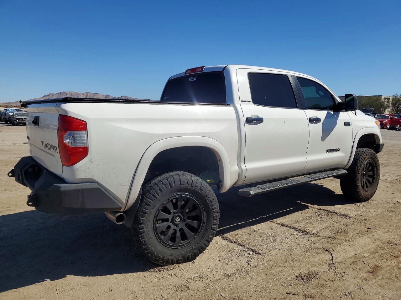 2017 Toyota Tundra Limited - zdjęcie 3