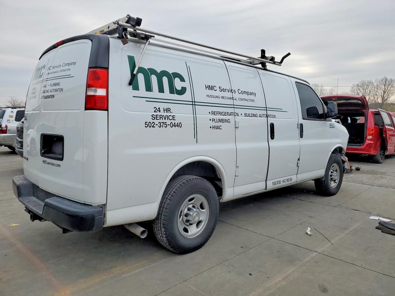 2022 Chevrolet Express G2500 - zdjęcie 3