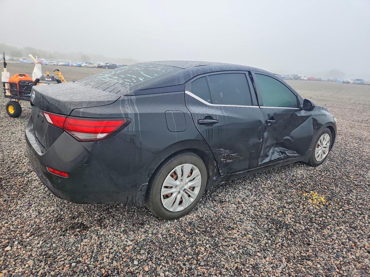2020 Nissan Sentra S - zdjęcie 3