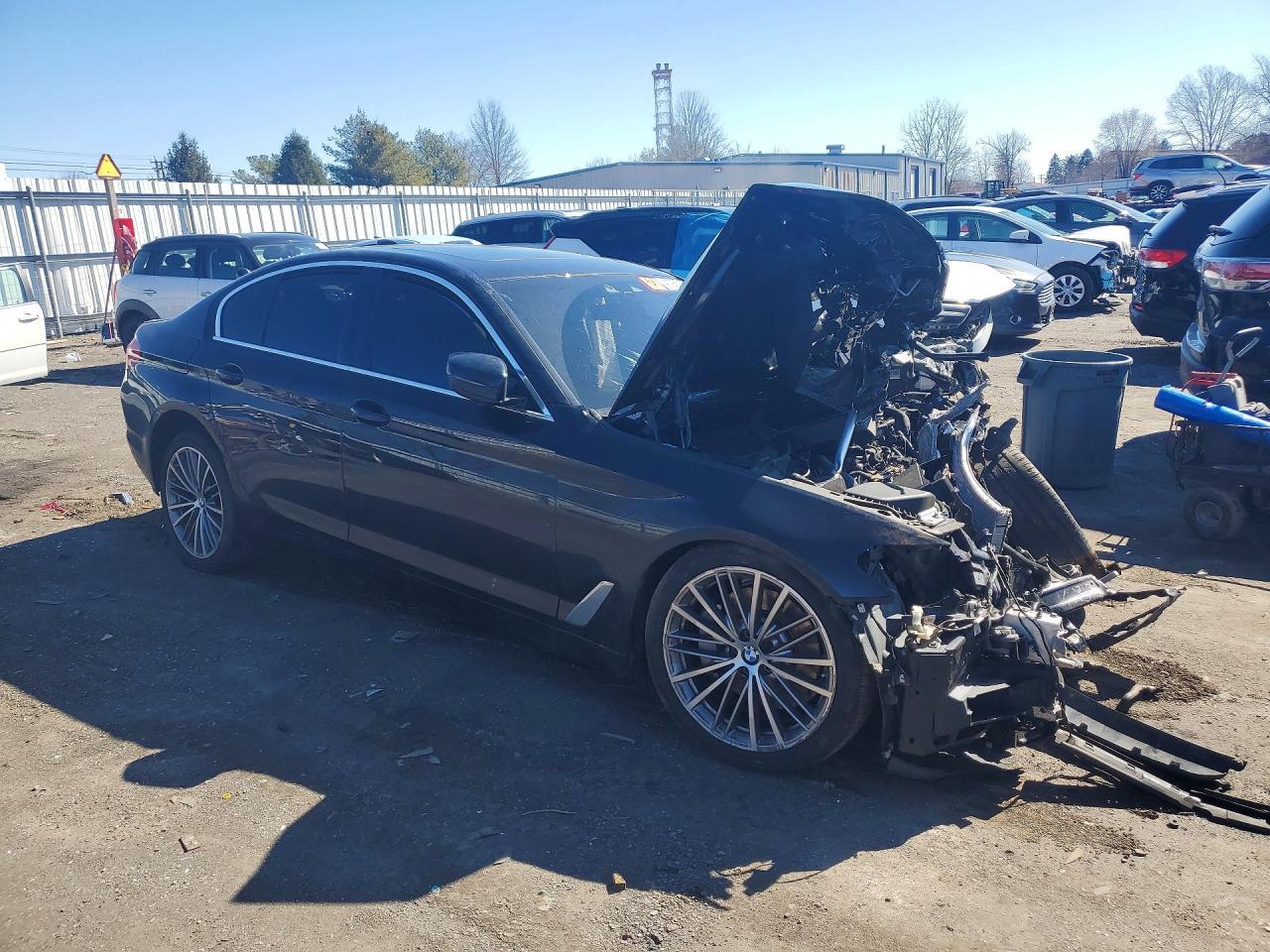 2020 BMW 530 Xi - zdjęcie 4