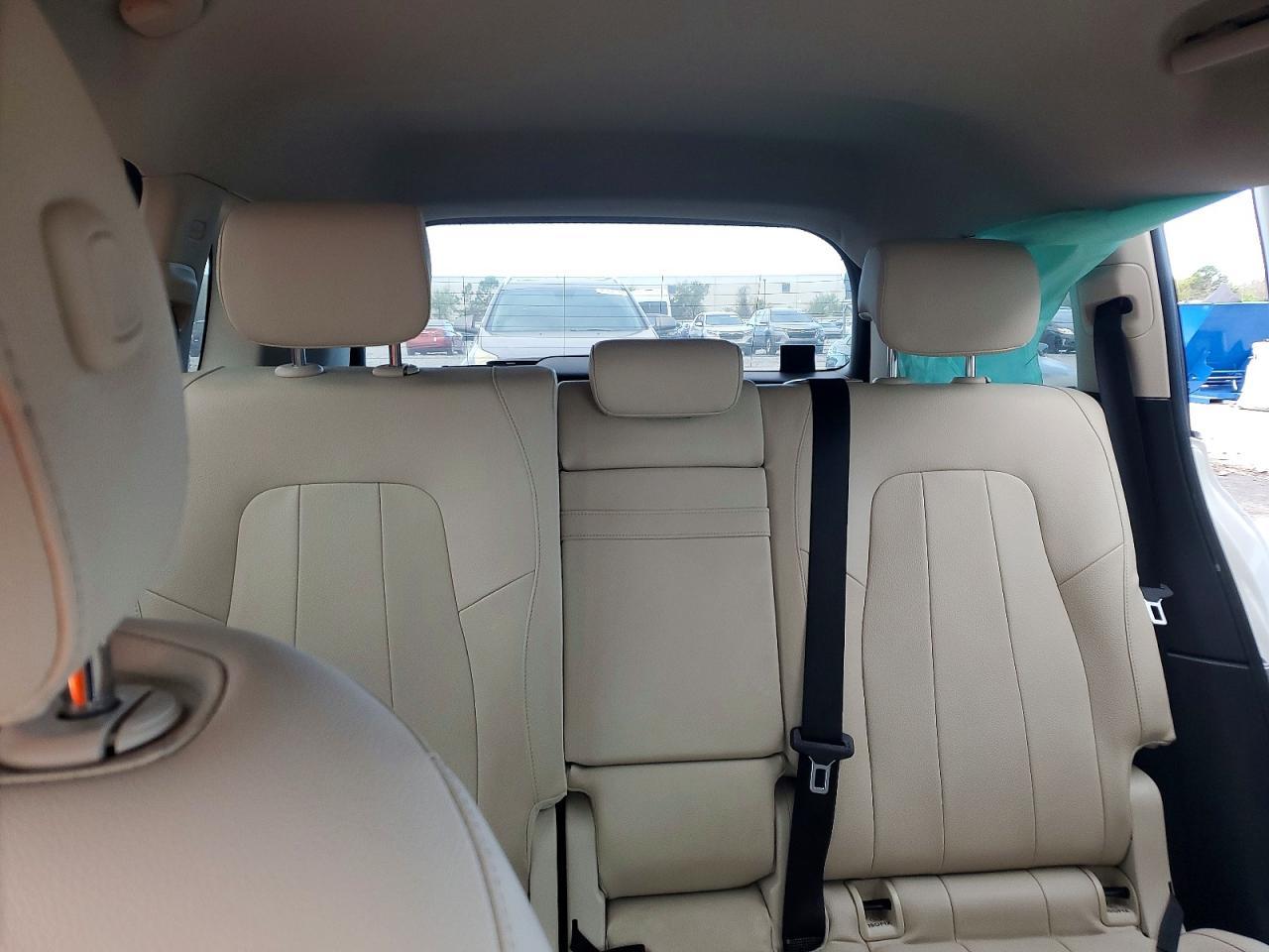 2020 Mercedes-Benz Glb 250 - zdjęcie 10
