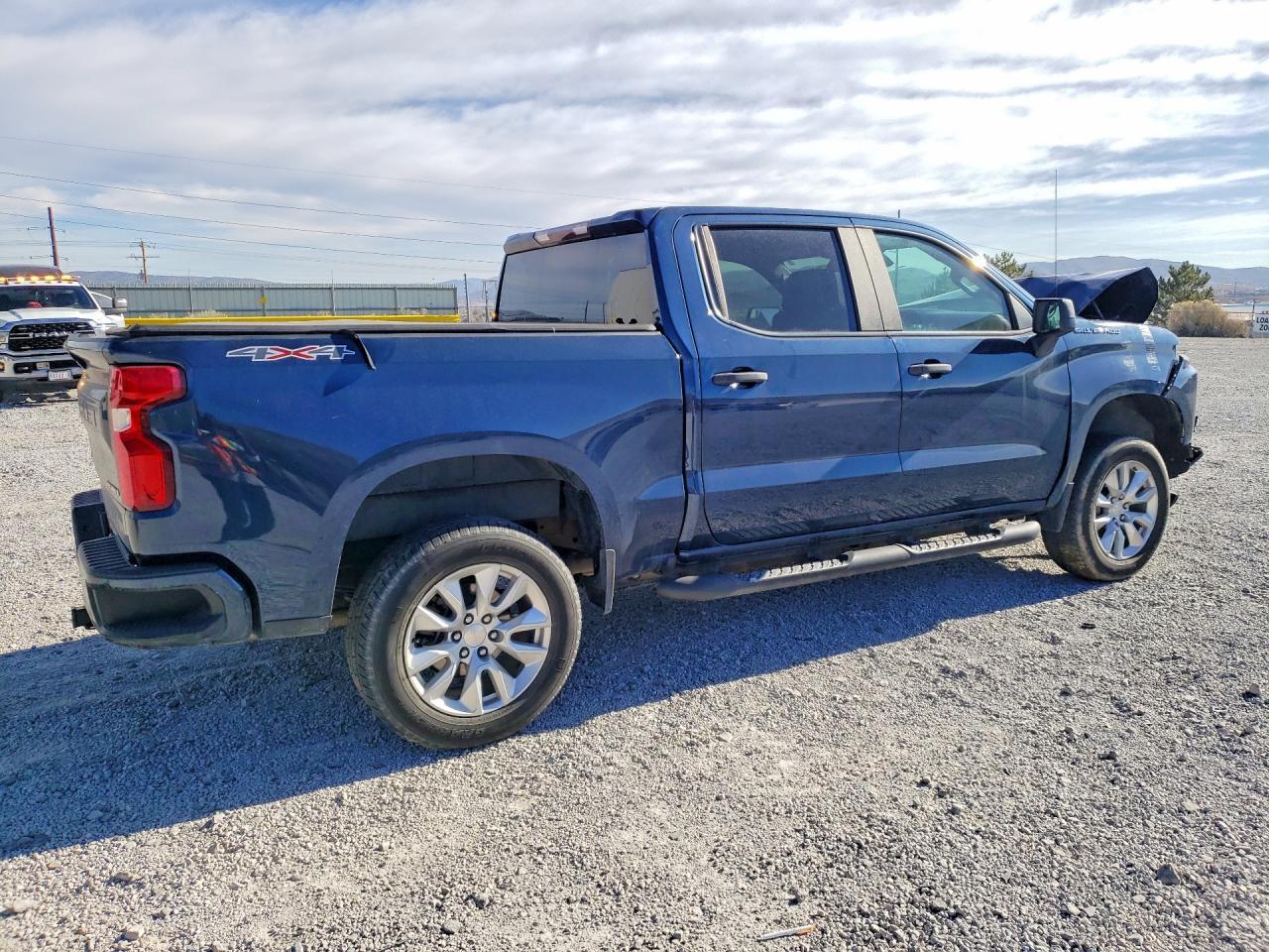 2021 Chevrolet Silverado K1500 Custom - zdjęcie 3