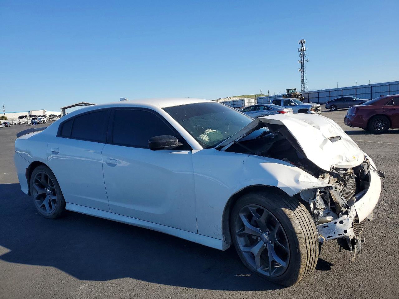 2021 Dodge Charger Gt - zdjęcie 4