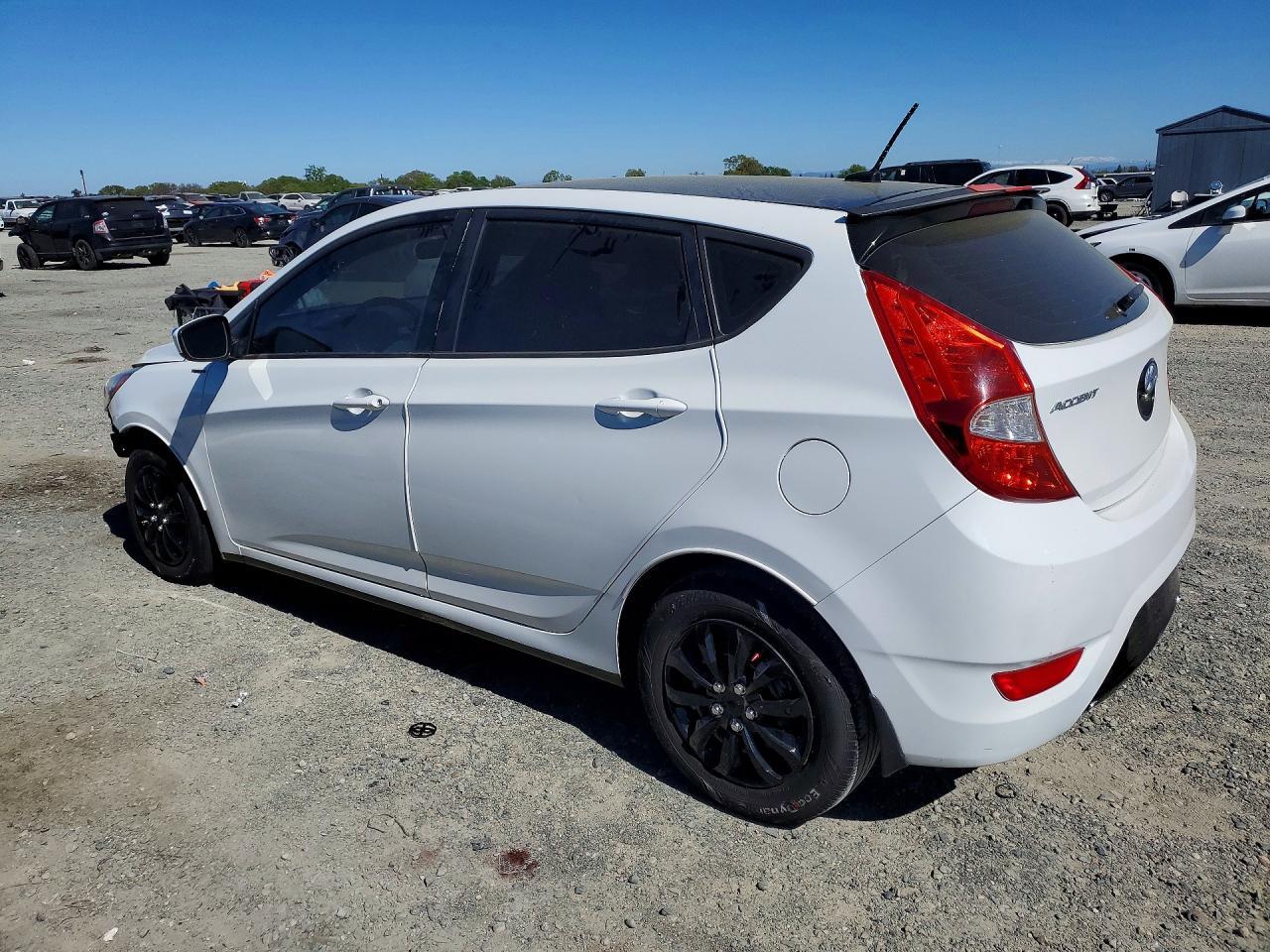 2014 Hyundai Accent Gs - zdjęcie 2