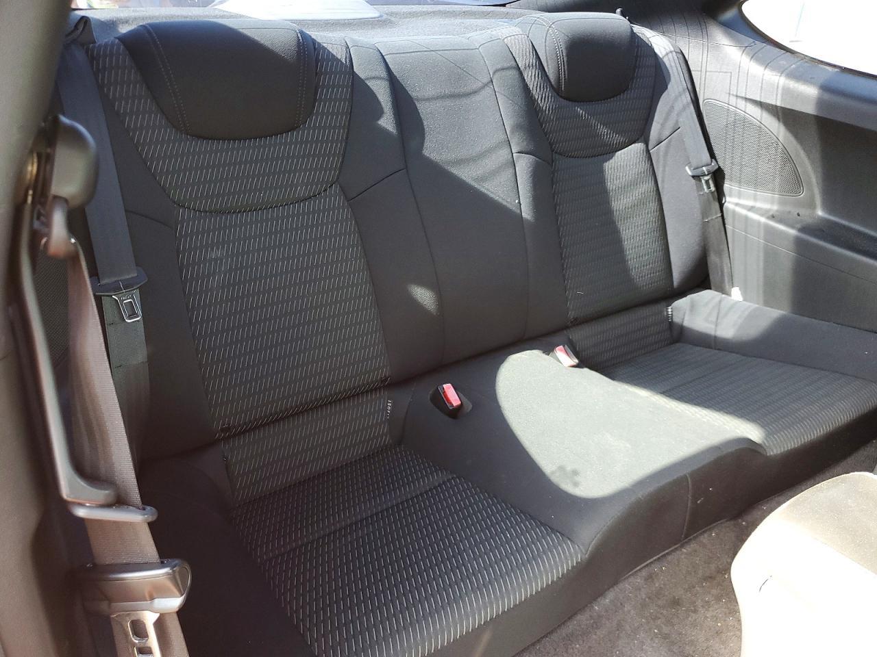 2013 Hyundai Genesis Coupe 2.0T - zdjęcie 10
