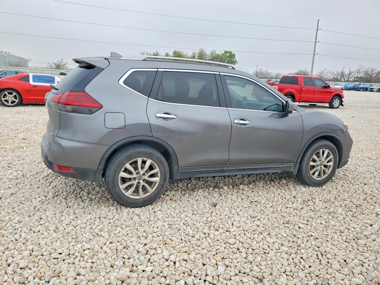 2018 Nissan Rogue Sv - zdjęcie 3