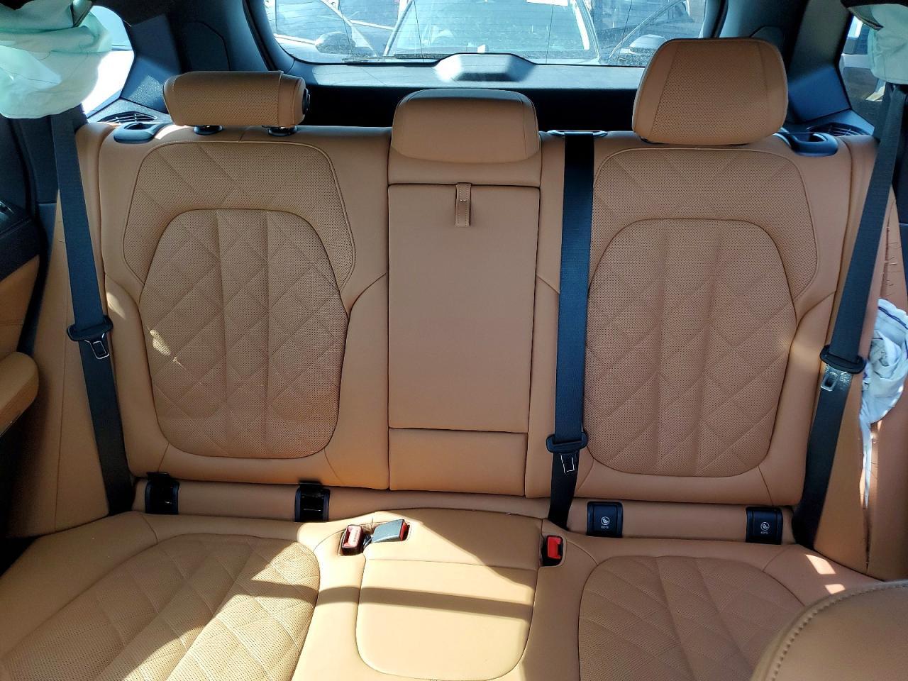 2026 BMW X5 xDrive50E - zdjęcie 10