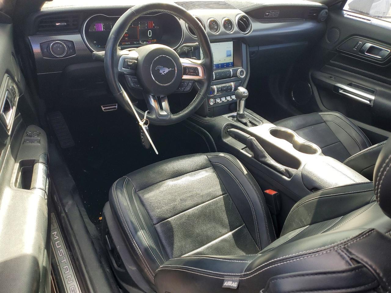 2020 Ford Mustang Gt - zdjęcie 8