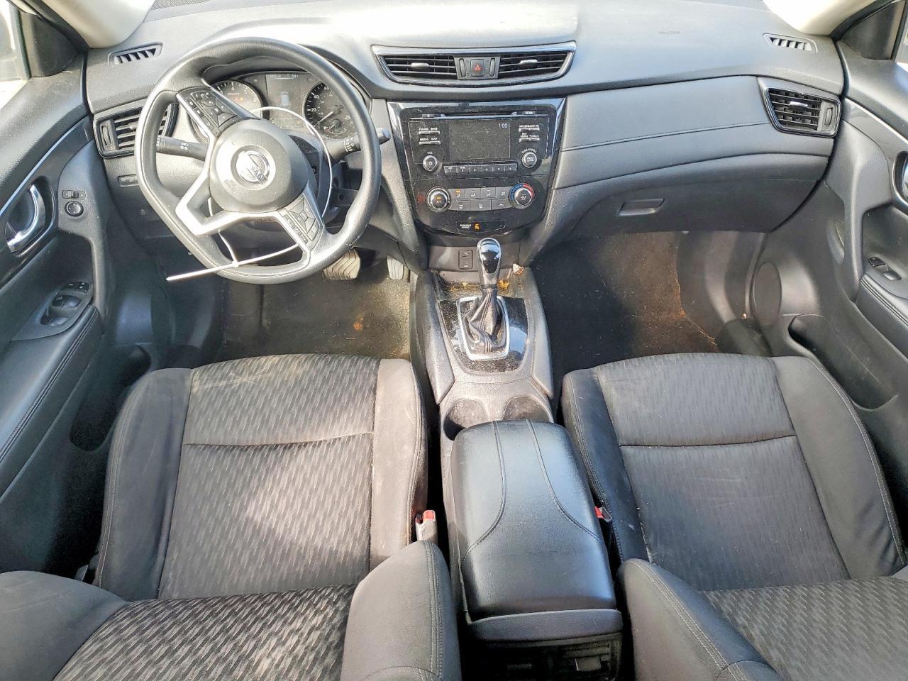 2017 Nissan Rogue - zdjęcie 8