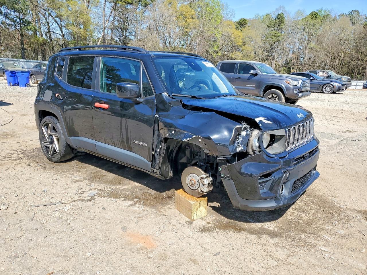 2020 Jeep Renegade Latitude - zdjęcie 4
