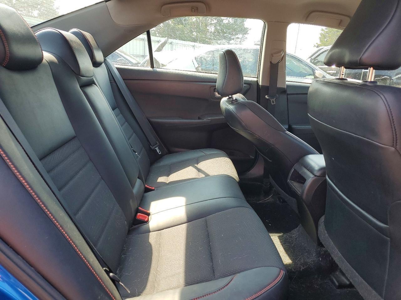 2017 Toyota Camry Se - zdjęcie 10