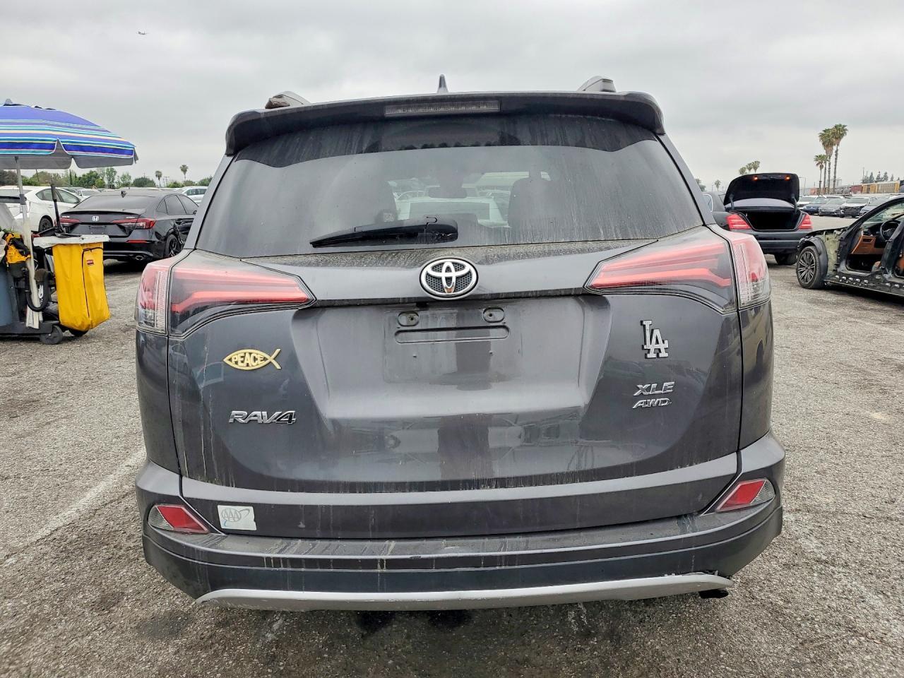 2018 Toyota Rav4 Xle - zdjęcie 6