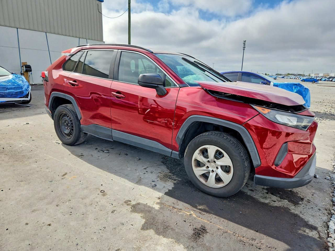 2019 Toyota Rav4 Le - zdjęcie 4
