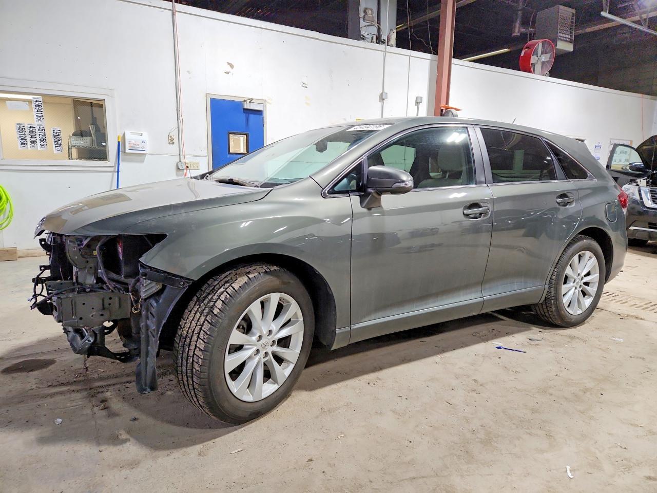 2014 Toyota Venza Le - zdjęcie główne