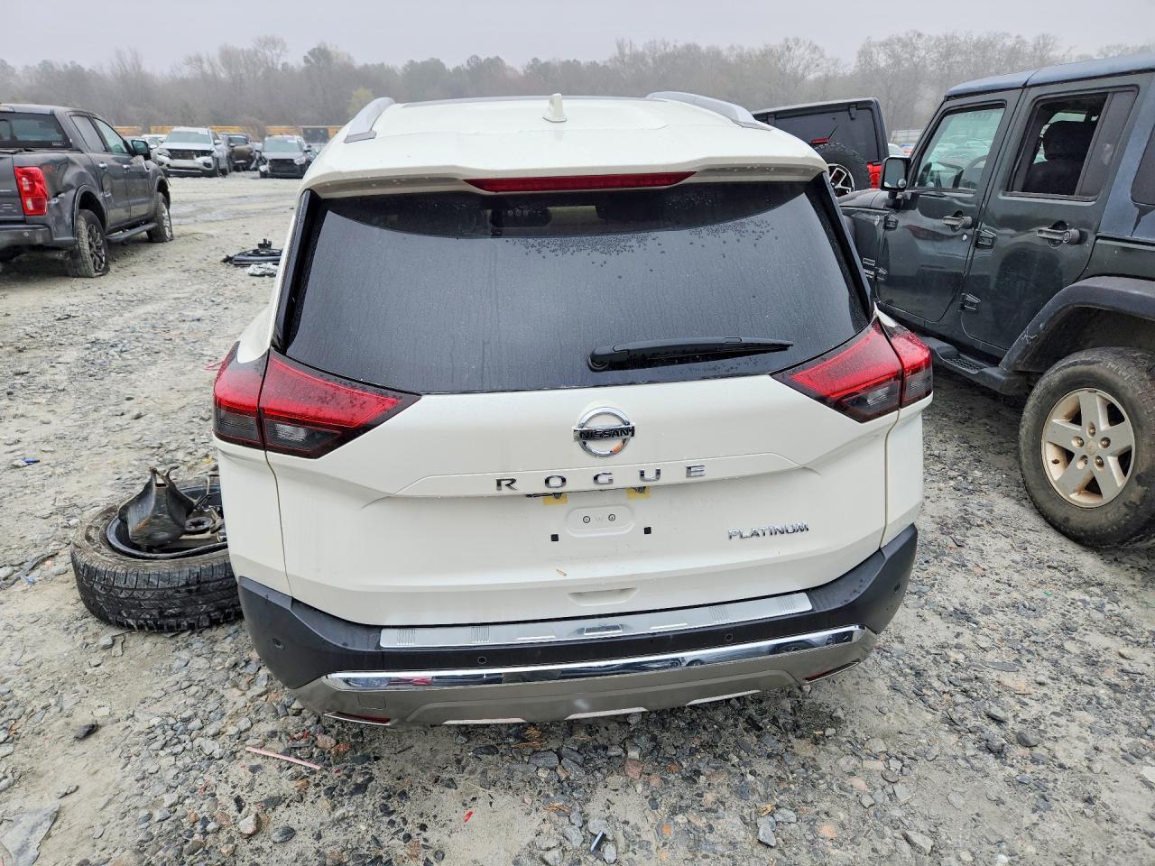 2021 Nissan Rogue Platinum - zdjęcie 6