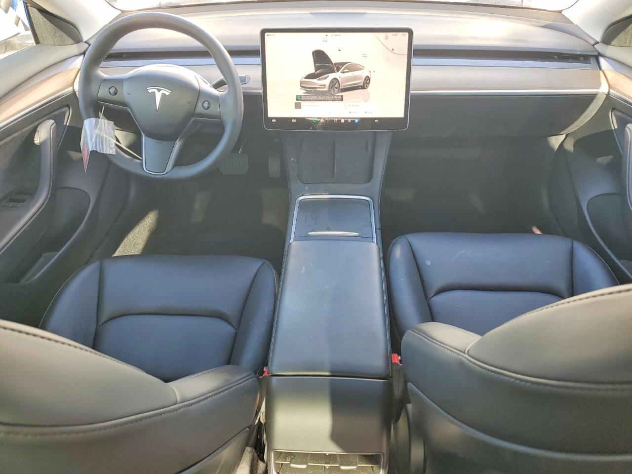 2023 Tesla Model 3 - zdjęcie 8