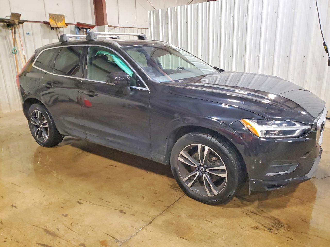 2020 Volvo Xc60 T5 Momentum - zdjęcie 4