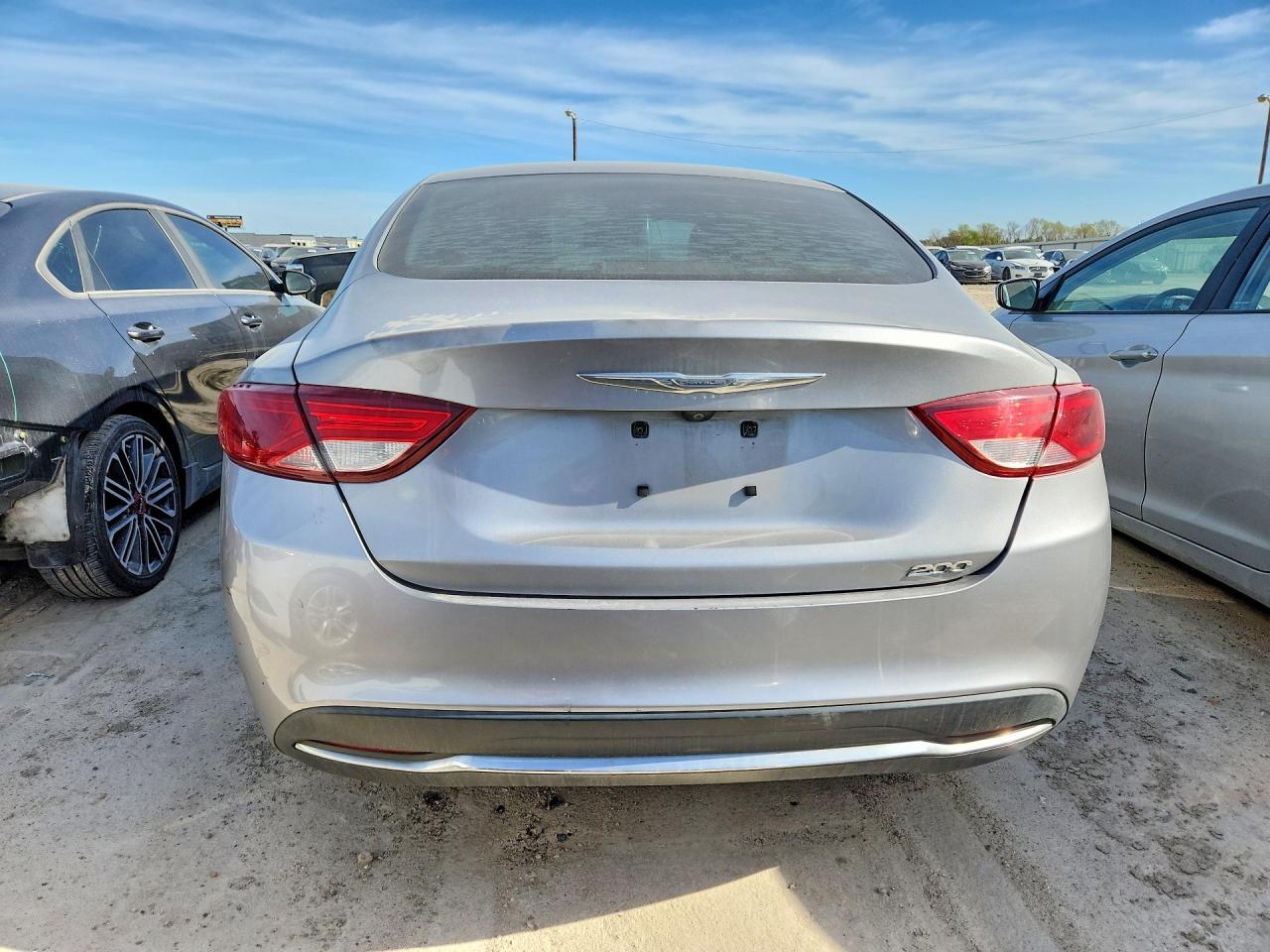 2016 Chrysler 200 Limited - zdjęcie 6