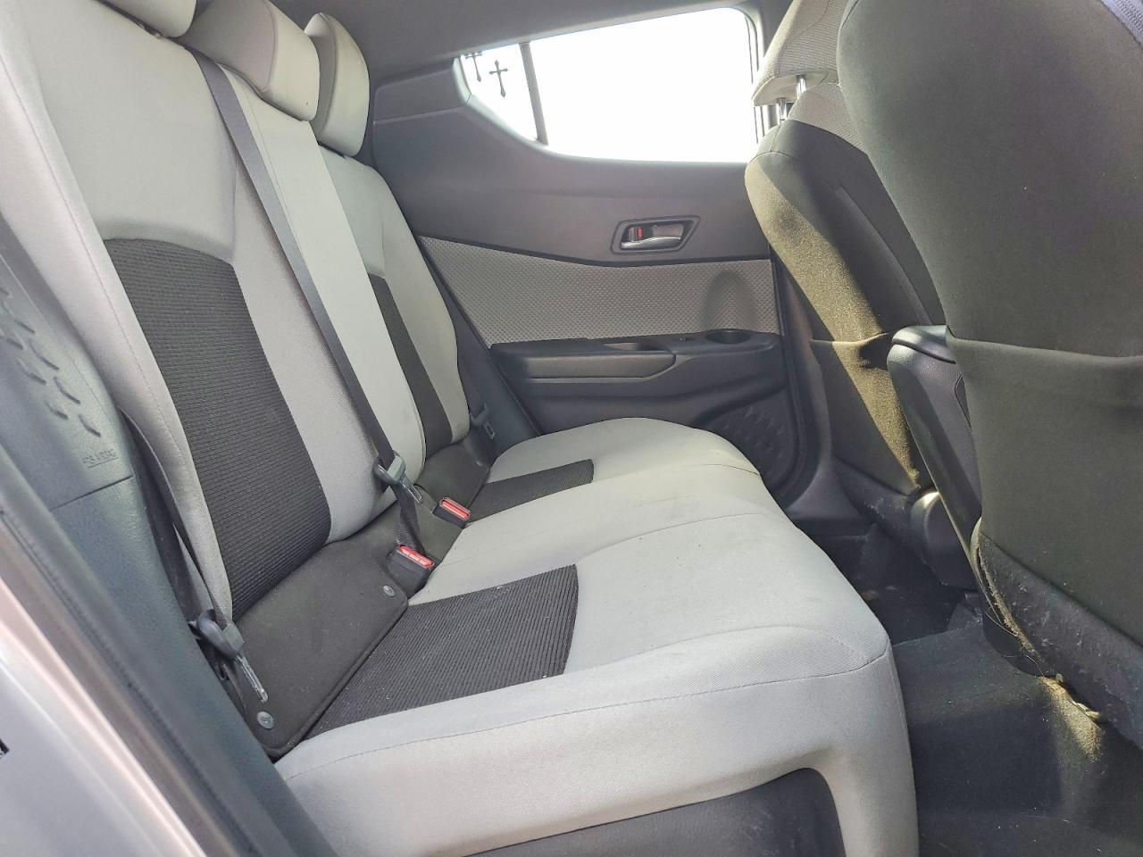 2019 Toyota C-Hr Xle - zdjęcie 11