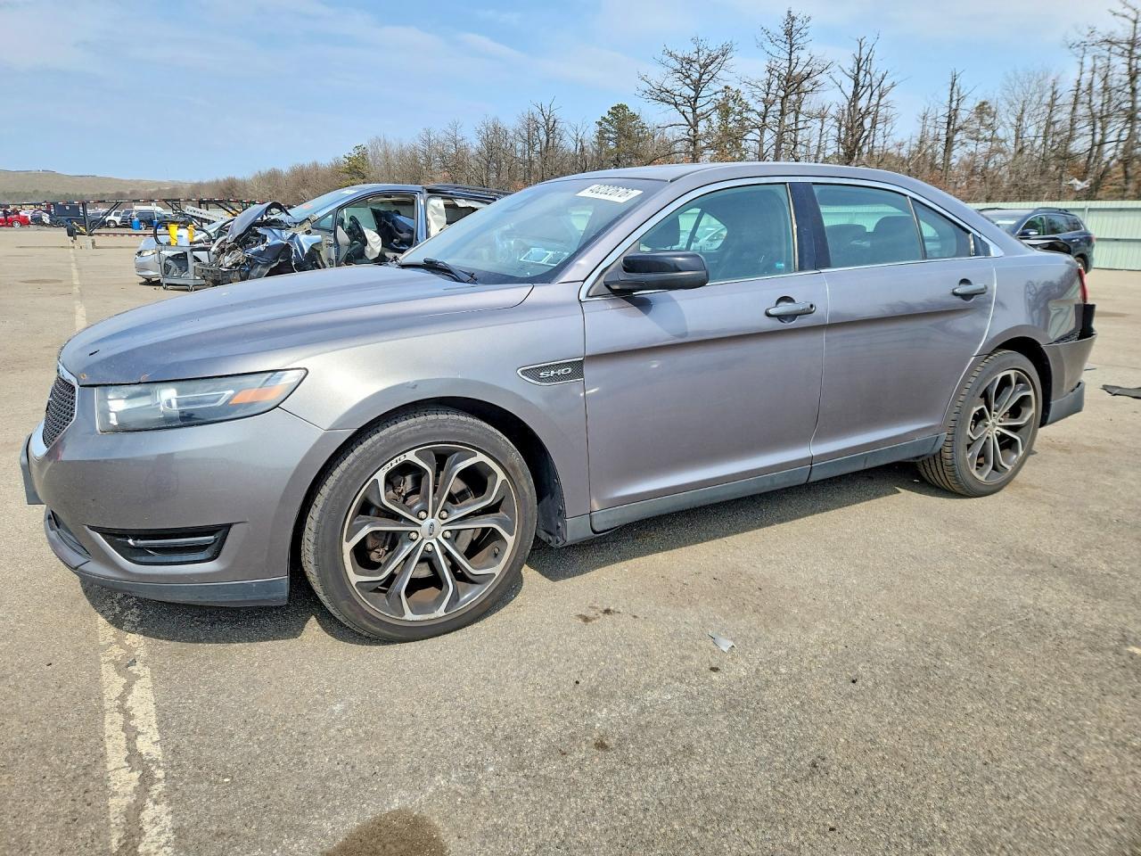 2014 Ford Taurus Sho - zdjęcie główne