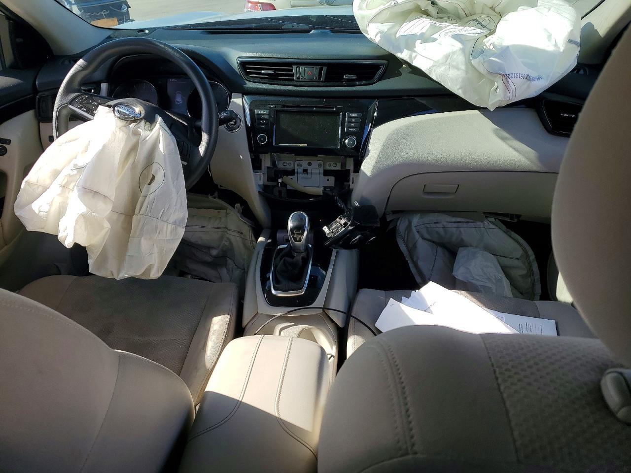 2020 Nissan Rogue Sport Sv - zdjęcie 8