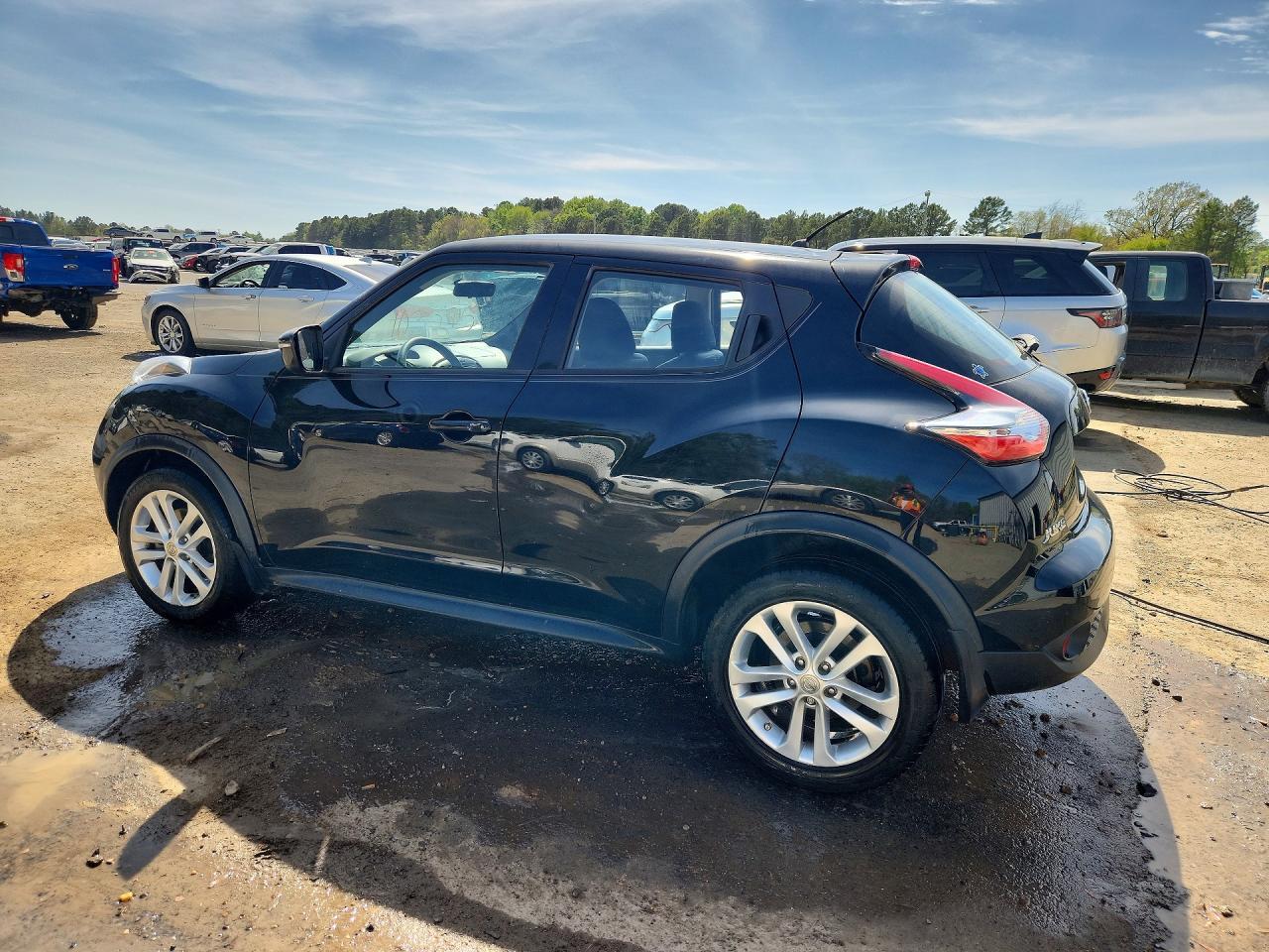 2016 Nissan Juke S - zdjęcie 2