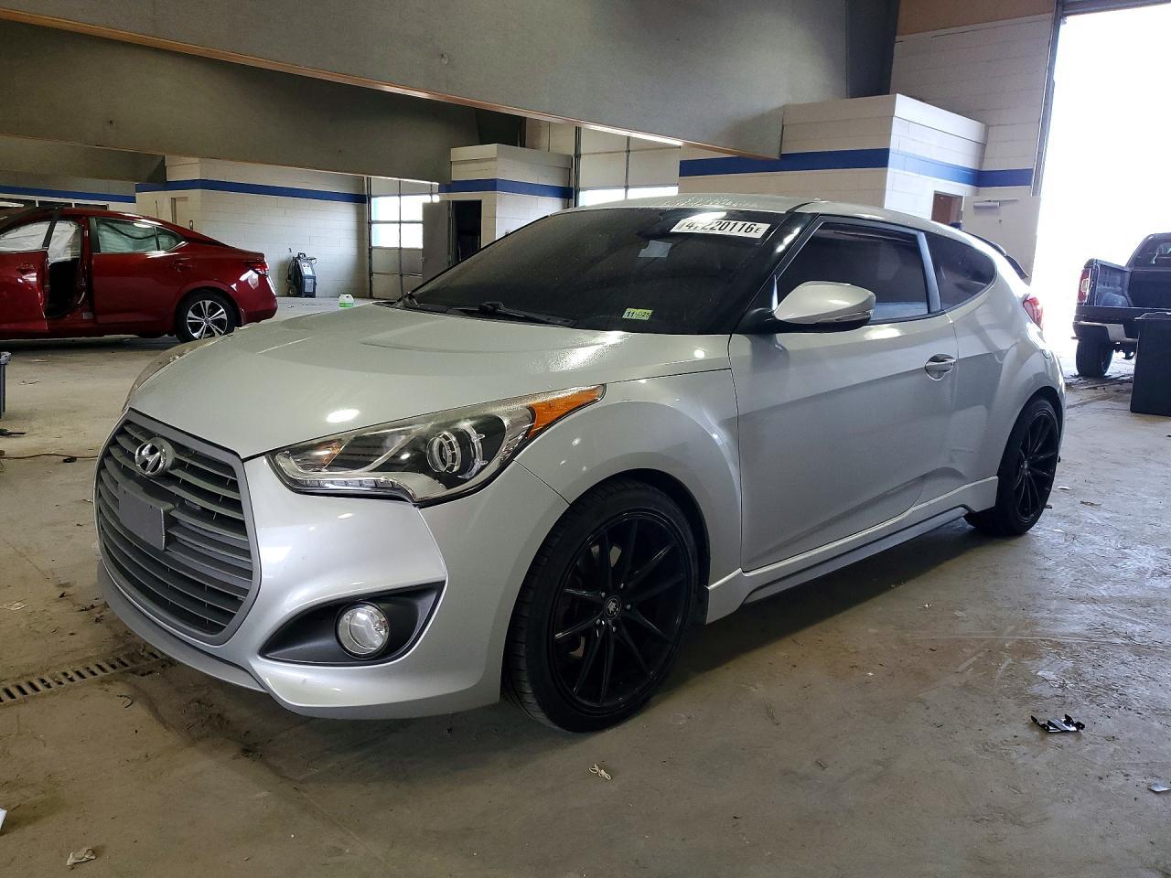 2016 Hyundai Veloster Turbo - zdjęcie główne
