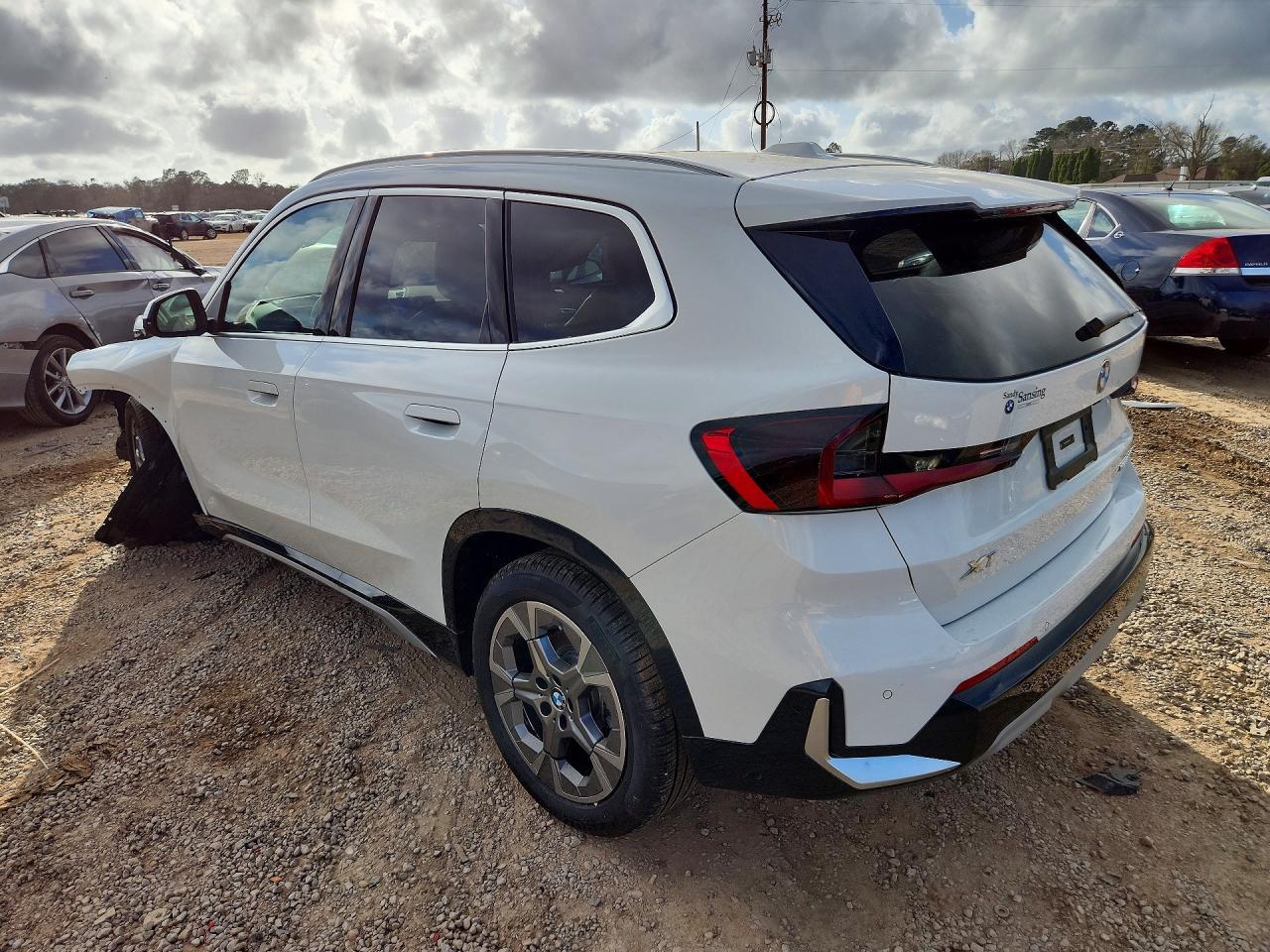 2025 BMW X1 xDrive28I - zdjęcie 2