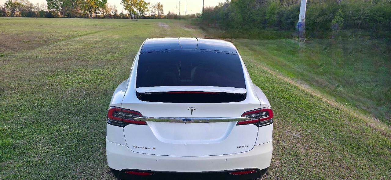 2018 Tesla Model X - zdjęcie 12