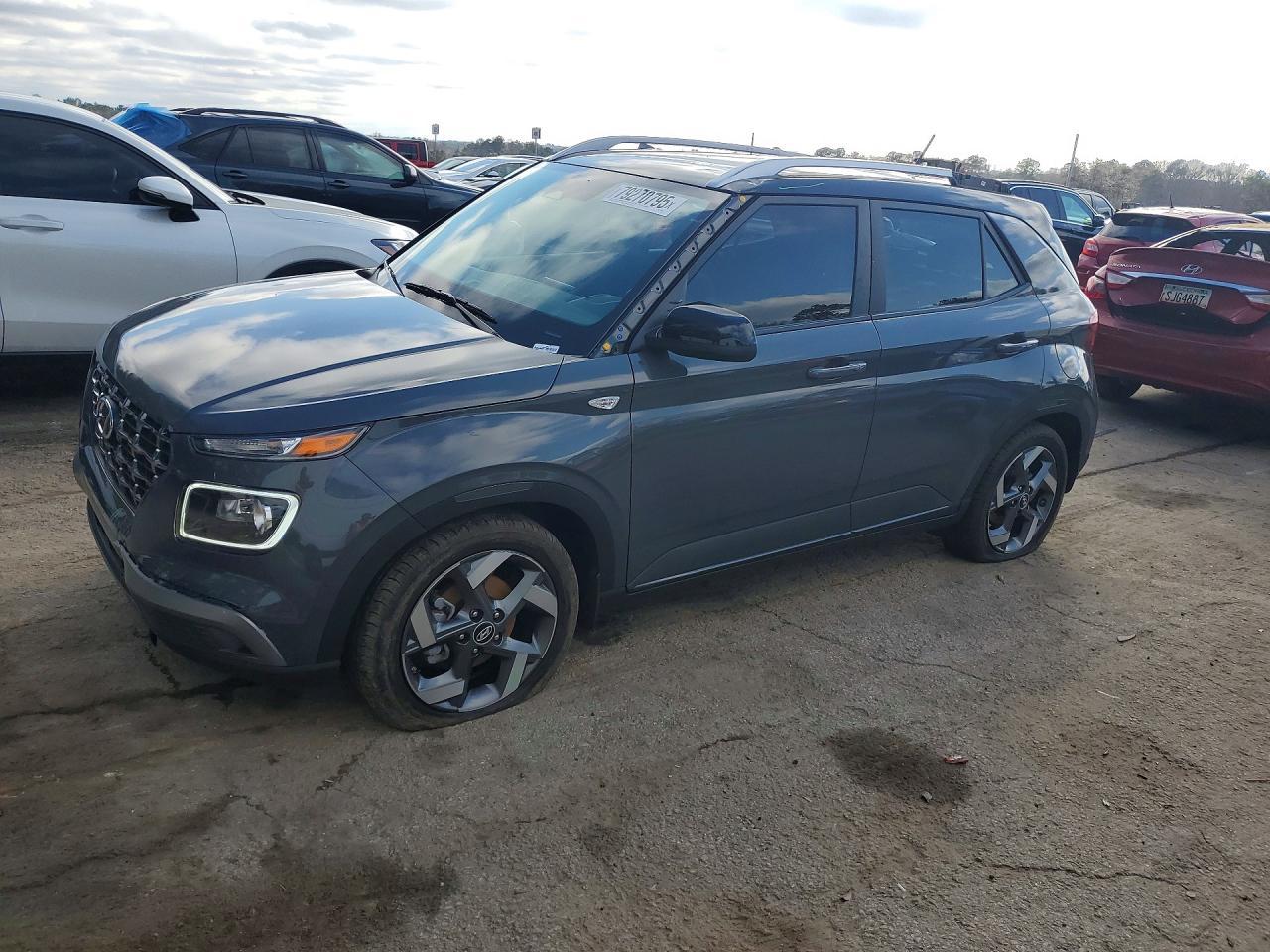 2025 Hyundai Venue Limited - zdjęcie główne