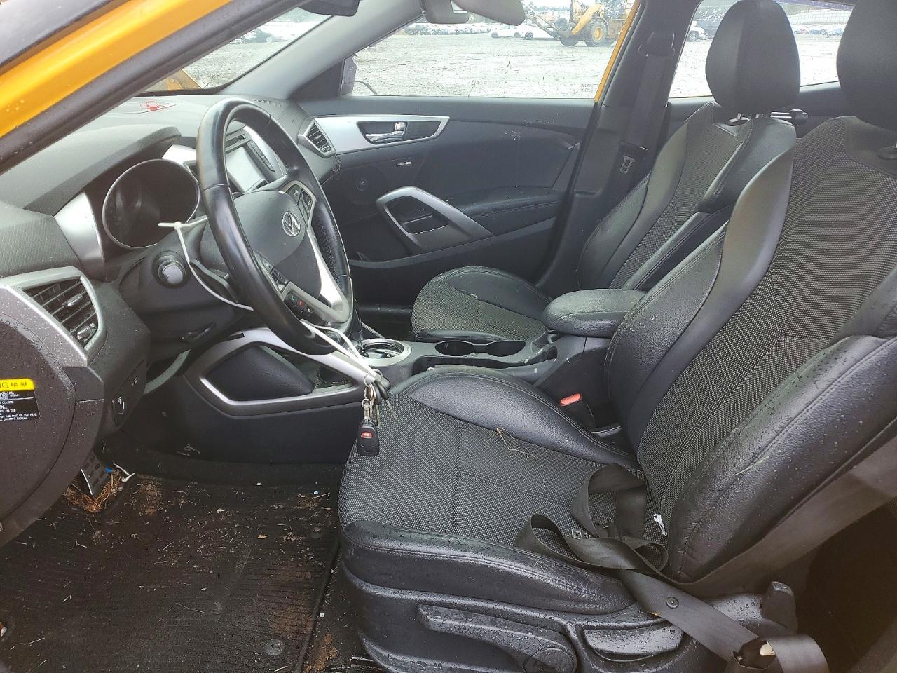 2015 Hyundai Veloster Base - zdjęcie 7