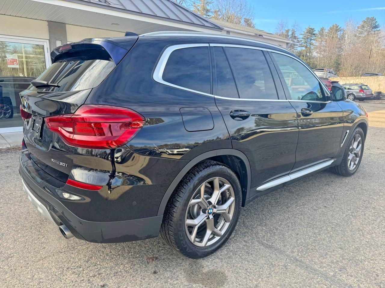 2021 BMW X3 xDrive30I - zdjęcie 4
