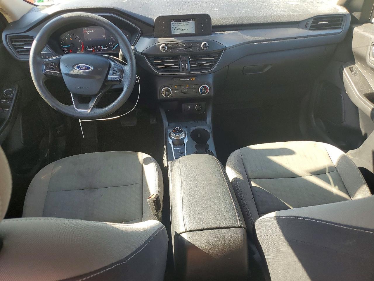 2020 Ford Escape S - zdjęcie 8